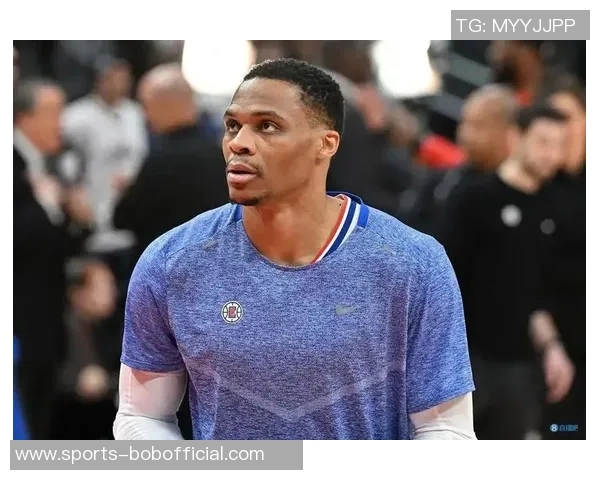 维金斯表现平平数据堆砌难掩实力不足三分命中率低迷球队需寻求新突破