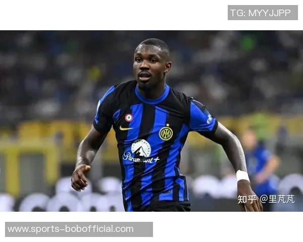 图拉姆自评不在世界前五前锋之列引发热议分析各大前锋表现