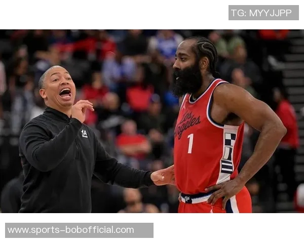 哈登谈与小卡的沟通频率目标是帮助他迅速找到比赛状态